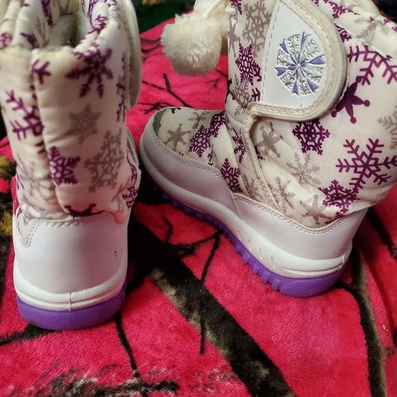 Girls Snow Boots - Picture 4 of 4